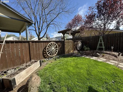404 E Main Street Goldendale WA 98620