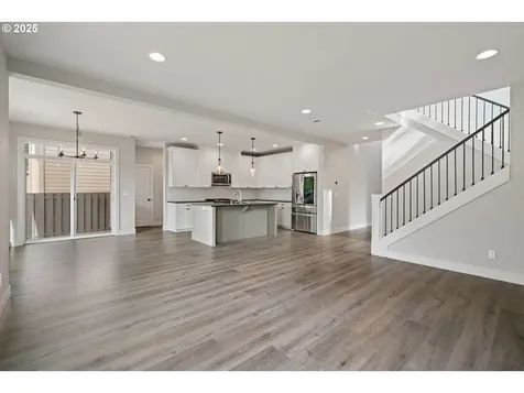 4304 NE 136th Avenue Vancouver WA 98682