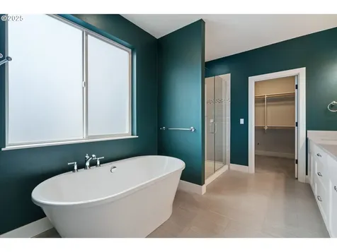 4304 NE 136th Avenue Vancouver WA 98682