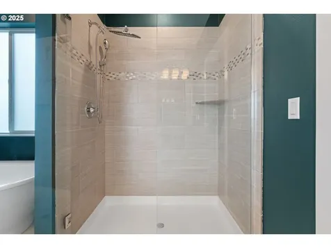 4304 NE 136th Avenue Vancouver WA 98682