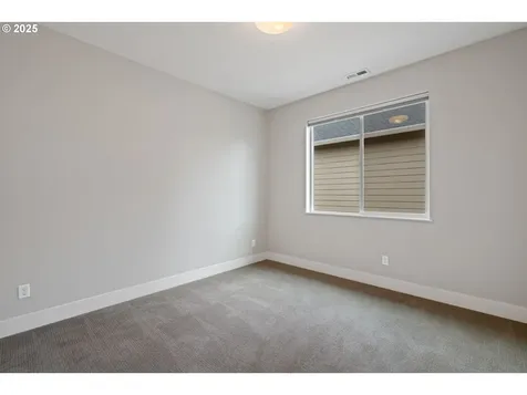 4304 NE 136th Avenue Vancouver WA 98682