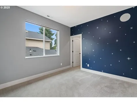 4304 NE 136th Avenue Vancouver WA 98682