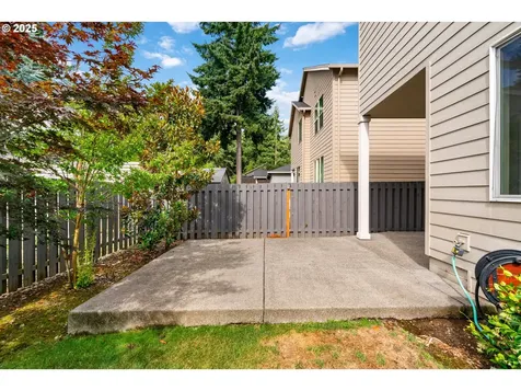 4304 NE 136th Avenue Vancouver WA 98682