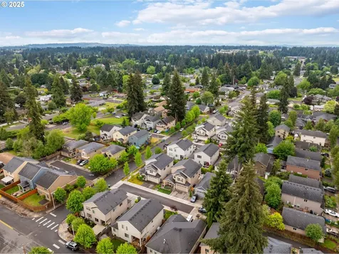 4304 NE 136th Avenue Vancouver WA 98682