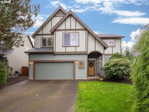 121 N Burl Street Newberg OR 97132