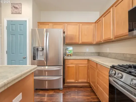 121 N Burl Street Newberg OR 97132