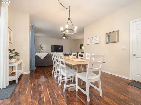 121 N Burl Street Newberg OR 97132