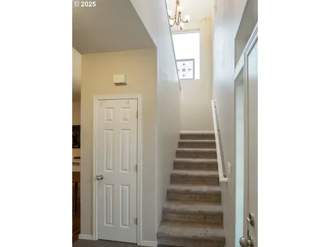 121 N Burl Street Newberg OR 97132