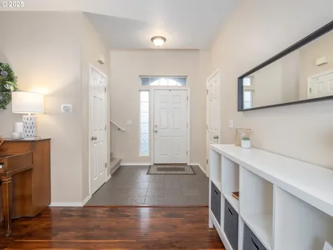 121 N Burl Street Newberg OR 97132