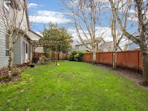 121 N Burl Street Newberg OR 97132