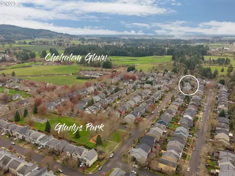 121 N Burl Street Newberg OR 97132
