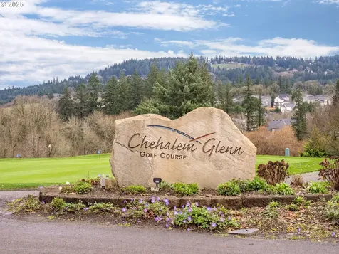 121 N Burl Street Newberg OR 97132