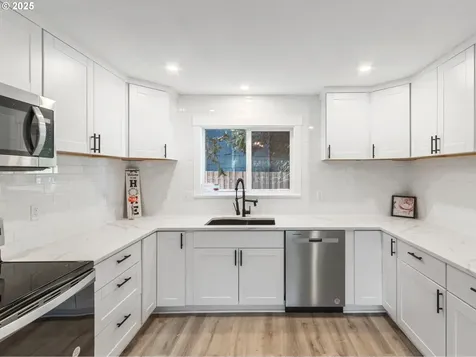 2055 SE 112th Avenue Portland OR 97216