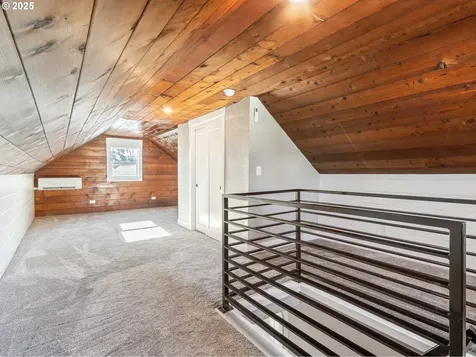 2055 SE 112th Avenue Portland OR 97216
