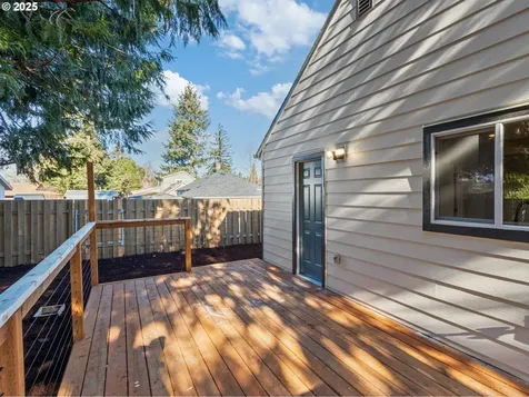 2055 SE 112th Avenue Portland OR 97216