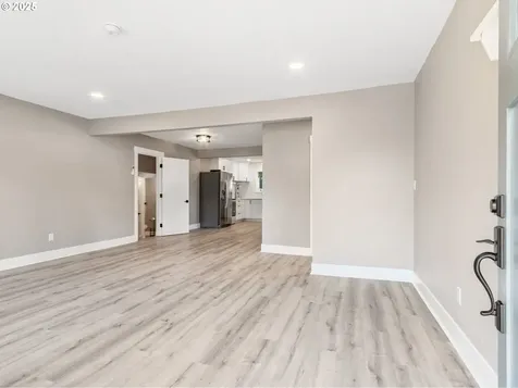 2055 SE 112th Avenue Portland OR 97216