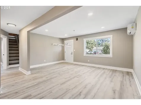 2055 SE 112th Avenue Portland OR 97216
