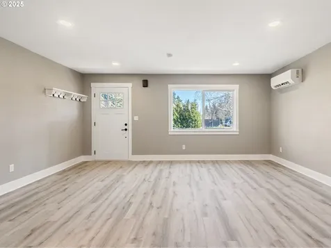 2055 SE 112th Avenue Portland OR 97216