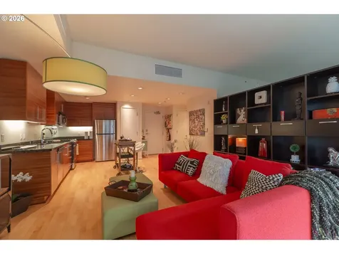 1830 NW Riverscape Street Portland OR 97209