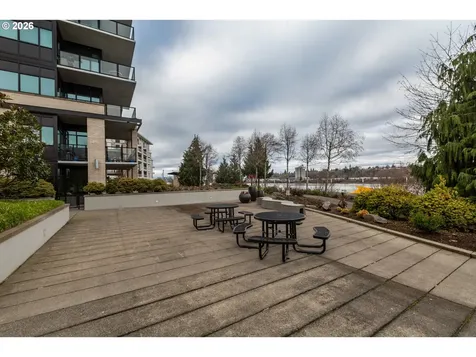 1830 NW Riverscape Street Portland OR 97209