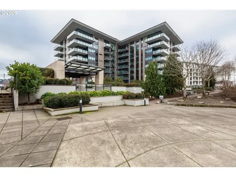 1830 NW Riverscape Street Portland OR 97209