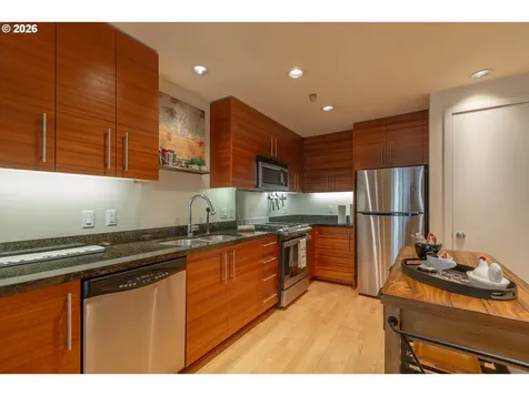 1830 NW Riverscape Street Portland OR 97209