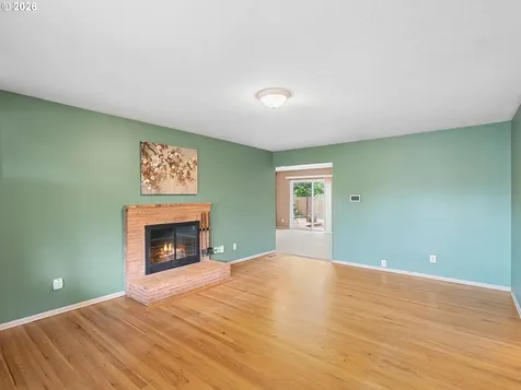3657 SE 77th Avenue Portland OR 97206