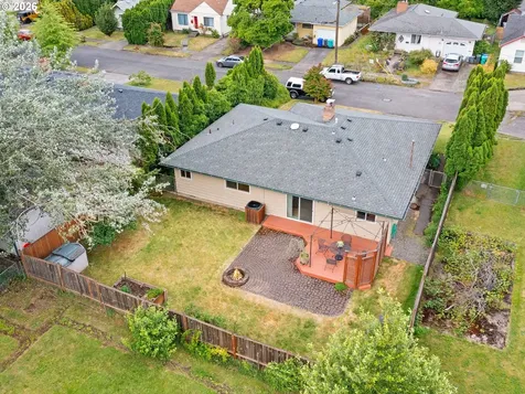 3657 SE 77th Avenue Portland OR 97206