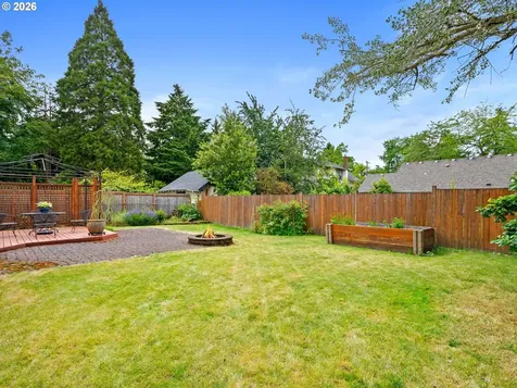3657 SE 77th Avenue Portland OR 97206