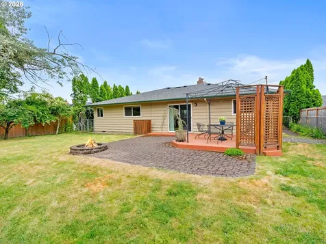 3657 SE 77th Avenue Portland OR 97206