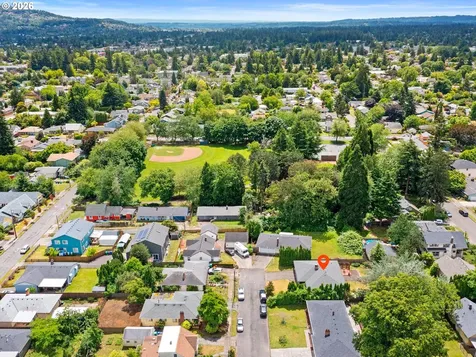 3657 SE 77th Avenue Portland OR 97206