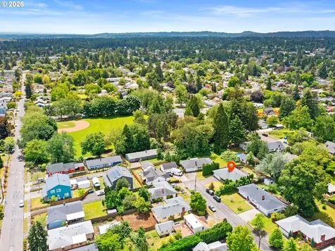 3657 SE 77th Avenue Portland OR 97206