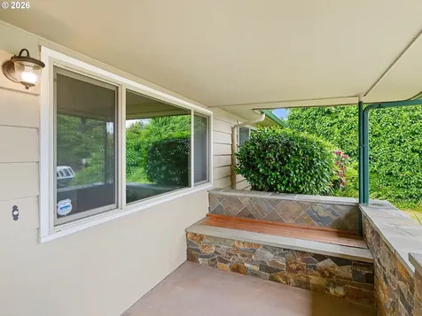 3657 SE 77th Avenue Portland OR 97206