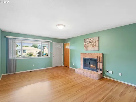 3657 SE 77th Avenue Portland OR 97206