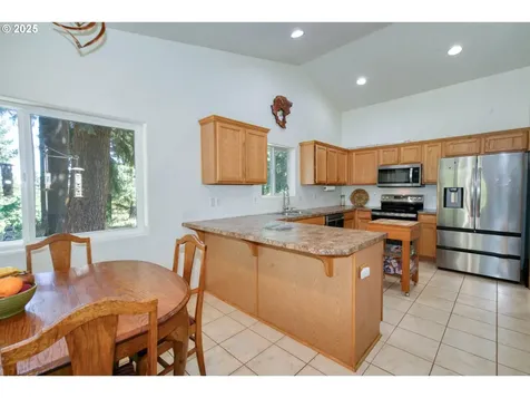 3839 NE Hembree Street Mcminnville OR 97128