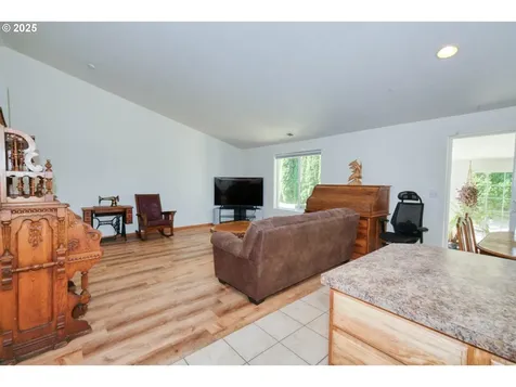3839 NE Hembree Street Mcminnville OR 97128