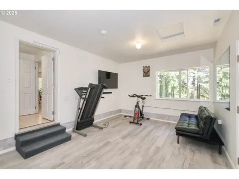 3839 NE Hembree Street Mcminnville OR 97128