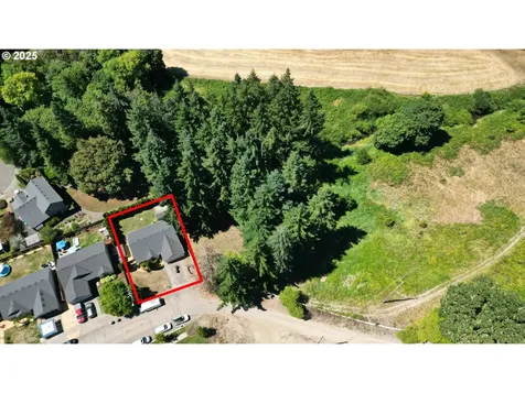 3839 NE Hembree Street Mcminnville OR 97128