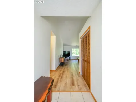 3839 NE Hembree Street Mcminnville OR 97128
