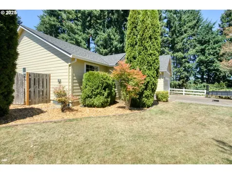 3839 NE Hembree Street Mcminnville OR 97128