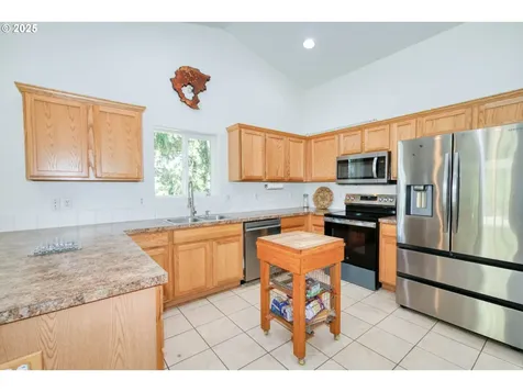 3839 NE Hembree Street Mcminnville OR 97128