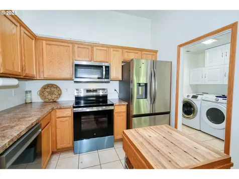 3839 NE Hembree Street Mcminnville OR 97128