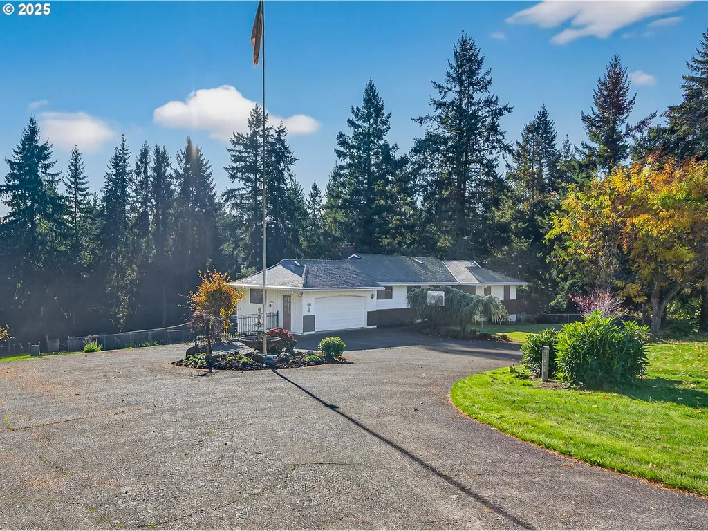 18680 SE Highway 212 Damascus OR 97089