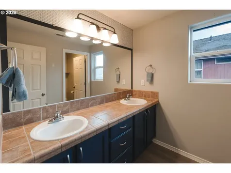 5509 NE 44th Street Vancouver WA 98661