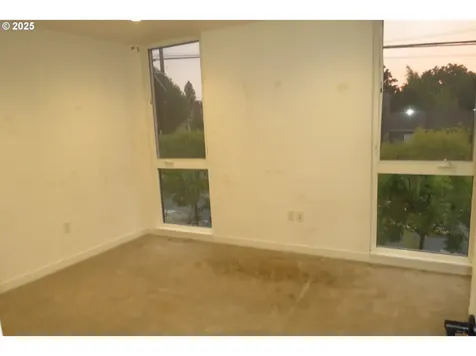7118 N Vancouver Avenue Portland OR 97217