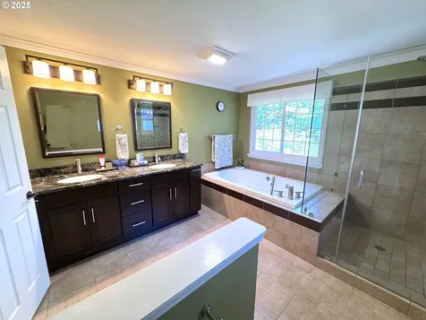 13070 Princeton Court Lake Oswego OR 97035