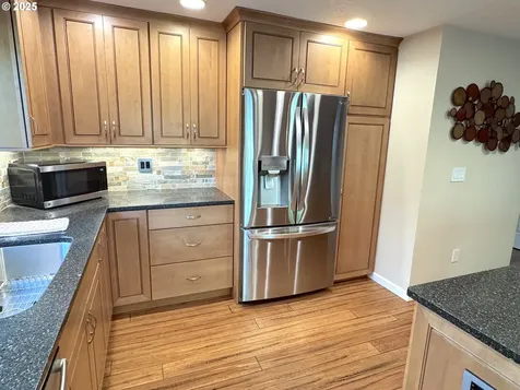 13070 Princeton Court Lake Oswego OR 97035