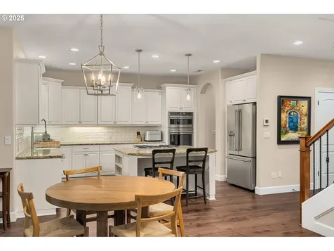2747 Ridge Lane West Linn OR 97068