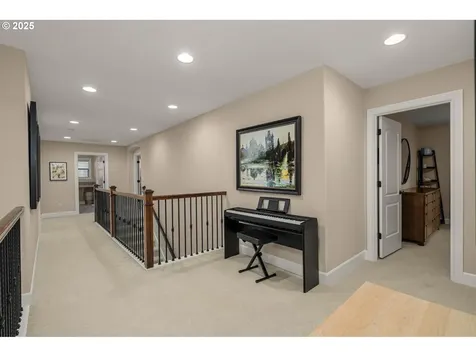 2747 Ridge Lane West Linn OR 97068