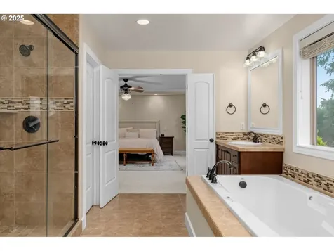 2747 Ridge Lane West Linn OR 97068